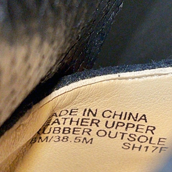 Michael Michael Kors Gloria Kiltie Chunk Heel Suede Shoes. Size 8. - Picture 12 of 13